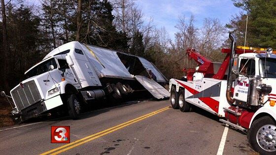 Lower River Road near Charleston closed after 18-wheeler accident